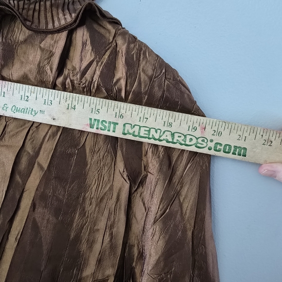 Color Works Womens Top XL Brown Satin Accordion Pleat Ruffled Crinkle Blouse - Picture 8 of 8